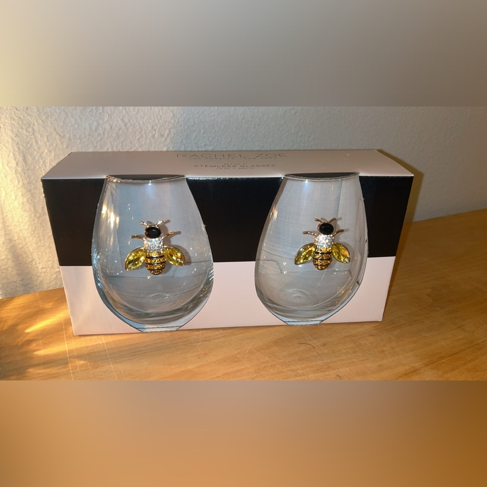 Rachel Zoe wine glasses with Bee accents